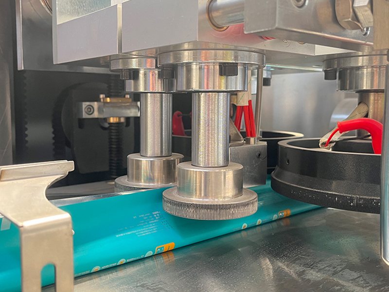 单片背封湿巾机